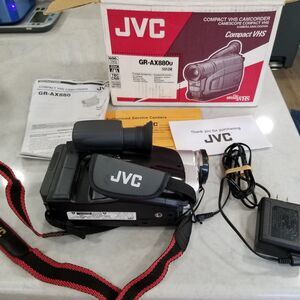 JVC GR-AX880u Camcorder tested working with box & new tape tested working